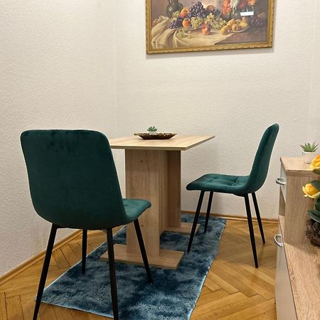 Piano Apartment In Halle Center - Netflix - Free Wifi 1 المظهر الخارجي الصورة